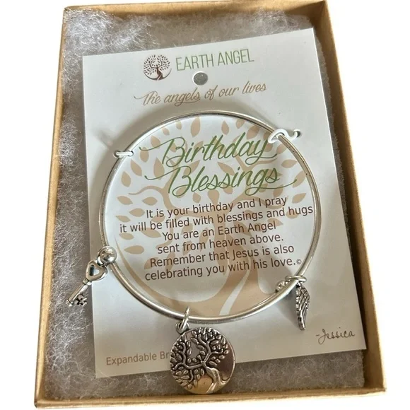 New Earth Angel Birthday Wish Silver Played Bangle Bracelet Key BNWOT - Picture 2 of 3